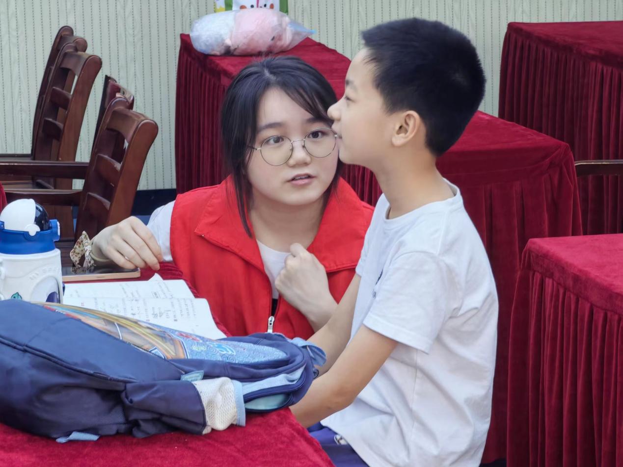 安徽學(xué)子三下鄉(xiāng)：垃圾分類，從我做起