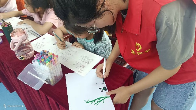安徽學子三下鄉(xiāng)：加強安全意識，共建平安社會