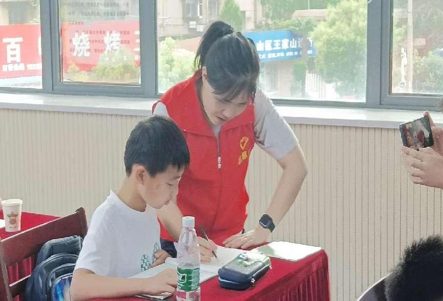 安徽學(xué)子三下鄉(xiāng)：世界變成大花園，垃圾分類是關(guān)鍵