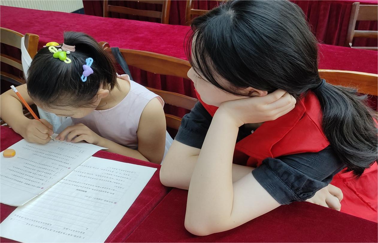 安徽學(xué)子三下鄉(xiāng)：關(guān)愛兒童口腔健康，養(yǎng)成良好衛(wèi)生習(xí)慣