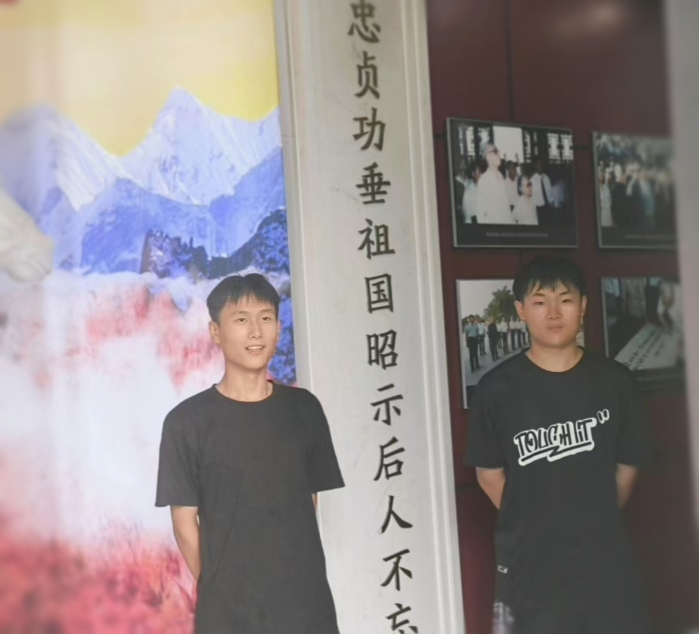 學(xué)習(xí)奮斗黨史，弘揚(yáng)建黨精神