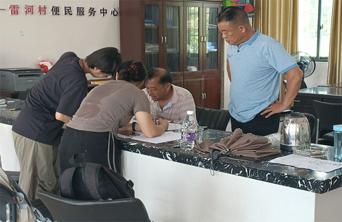 深入田間地頭，關注農戶水稻種植——華中農業(yè)大學赴湖北省監(jiān)利社會實踐調研團隊