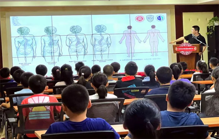 灰雀實(shí)踐團(tuán)：以身為媒，用科普打開生命之窗
