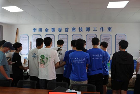 學(xué)習(xí)搶險工程，傳播治水理念