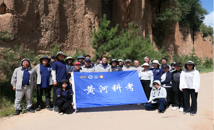 壁立千仞紅土林，黃河科考在路上-長安大學(xué)赴黃河流域“黃河科考，強國有我”暑期社會實踐紀實