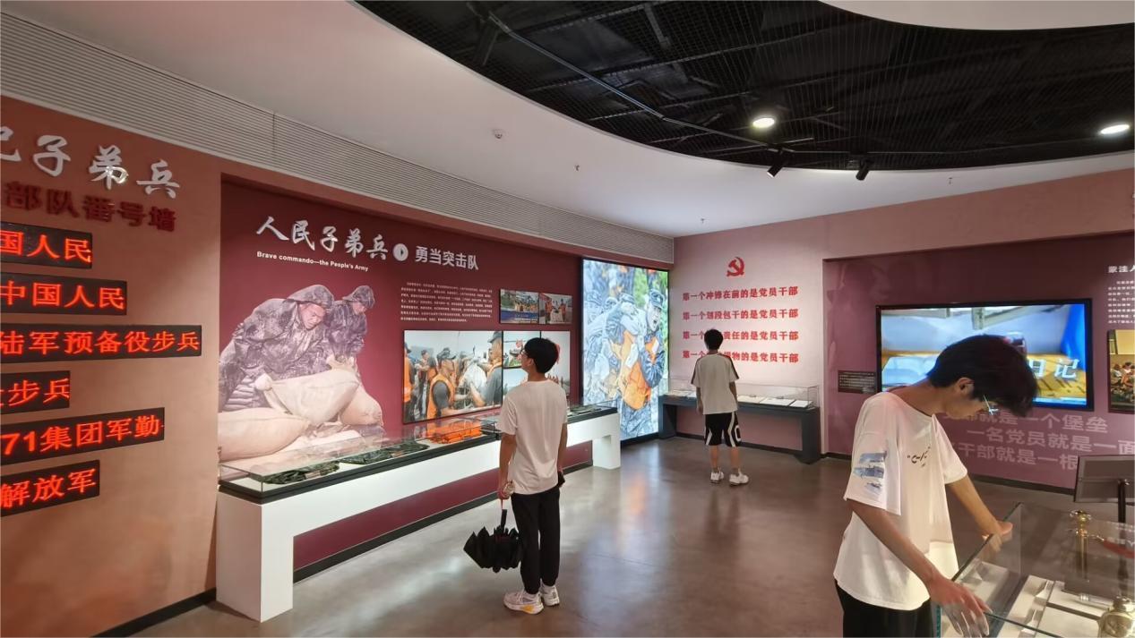 弘揚(yáng)抗洪精神，綻放青春色彩，巢湖學(xué)院學(xué)子赴阜南縣王家壩開展社會(huì)實(shí)踐活動(dòng)