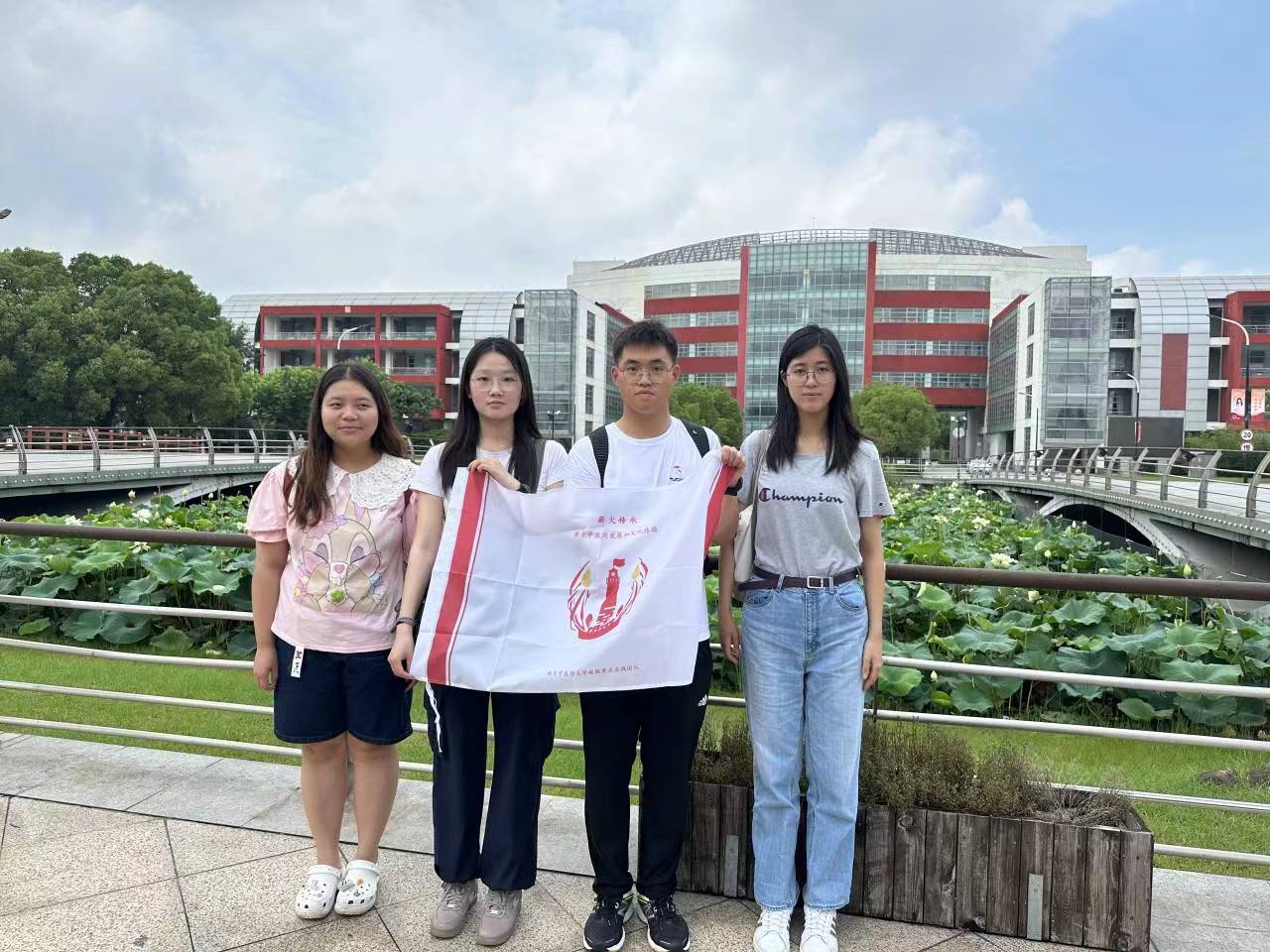 【一臨薪火實(shí)踐團(tuán)】“半夏送爾游天下，素問(wèn)幾時(shí)可當(dāng)歸”