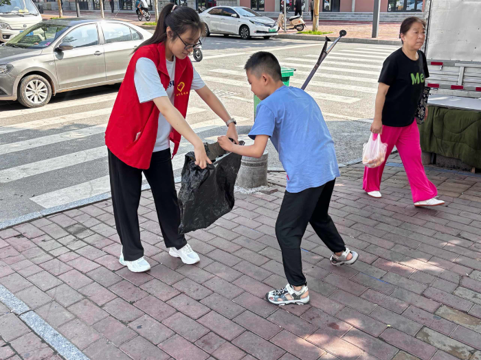 西安建筑科技大學(xué)赴陜西省銅川市耀州區(qū)支教暑期社會實踐團開展“情暖童心”專項實踐活動