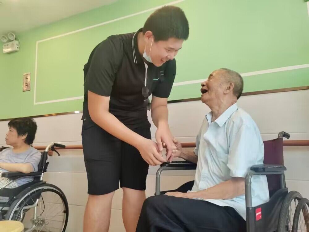 青春建功，實踐鑄魂 |  弘揚敬老美德，建設(shè)愛老風尚