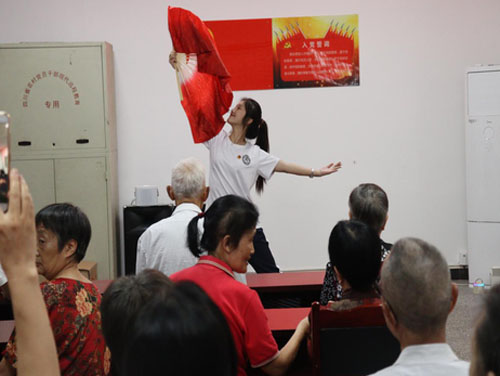 內(nèi)江師范學(xué)院學(xué)子暑期三下鄉(xiāng)： 提倡廉潔揚清風(fēng)，弘揚清廉