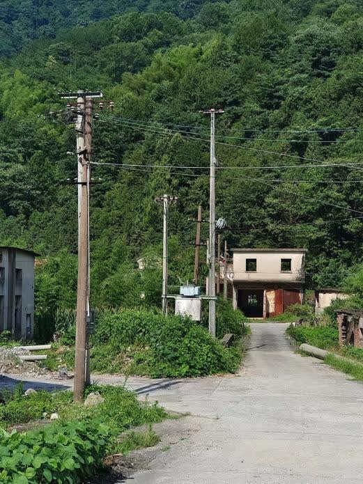 遺址重尋，再現(xiàn)“旌”彩：合工大學(xué)子探尋碧云村井岡山三線