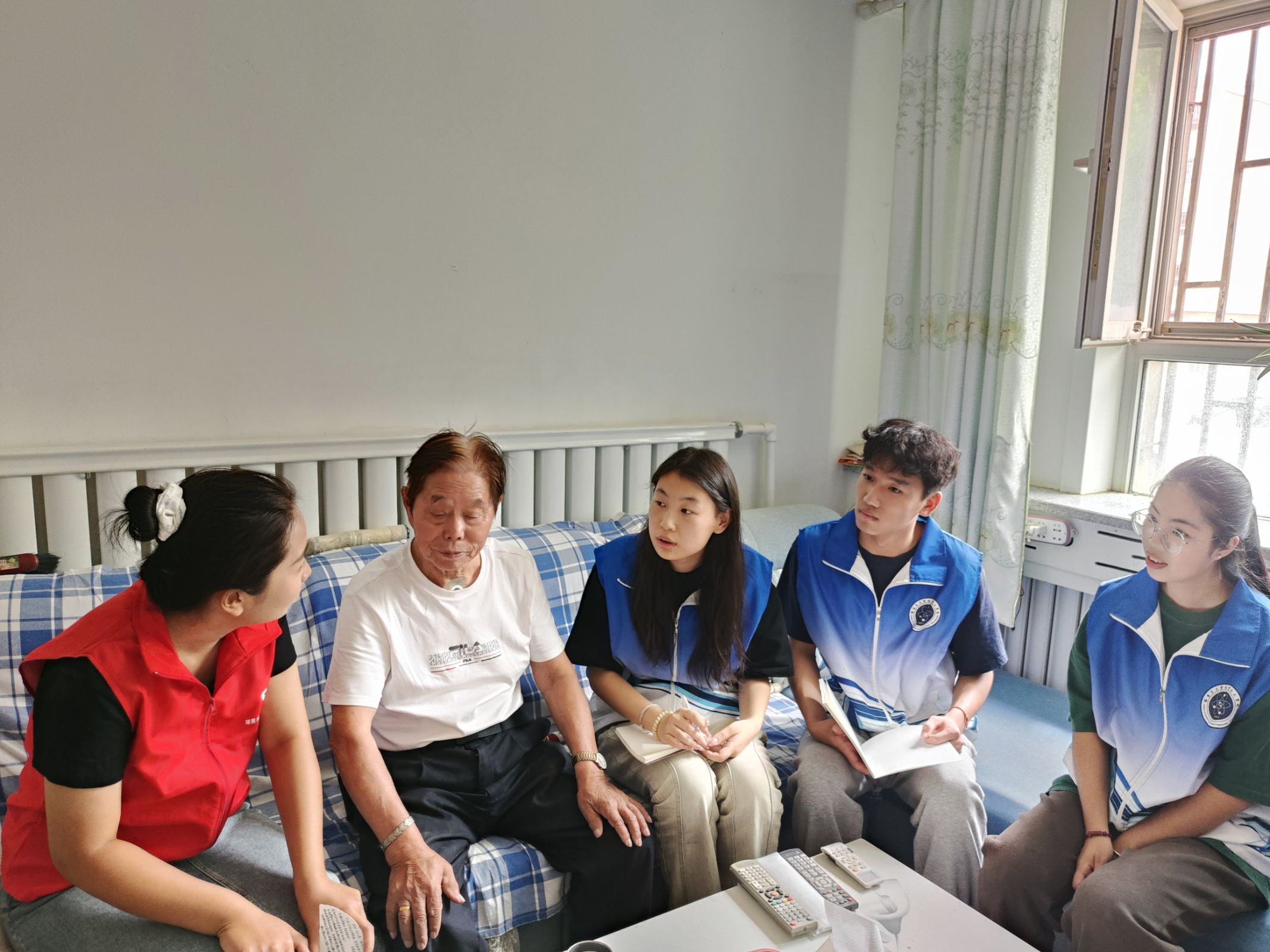屯墾戍邊老兵情，紅色基因代代傳