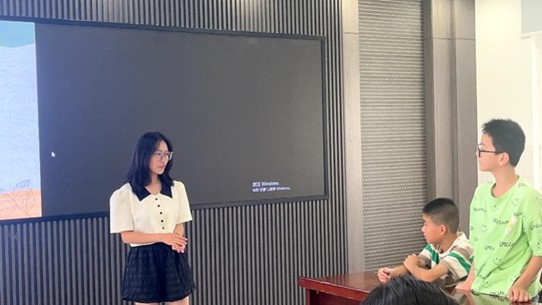 【薪火傳承——探尋中醫(yī)藥發(fā)展與文化傳播】“童心品五味，攜手續(xù)青囊”薪火實(shí)踐團(tuán)----澄江國(guó)醫(yī)學(xué)社深入華宏宣講中醫(yī)藥魅力