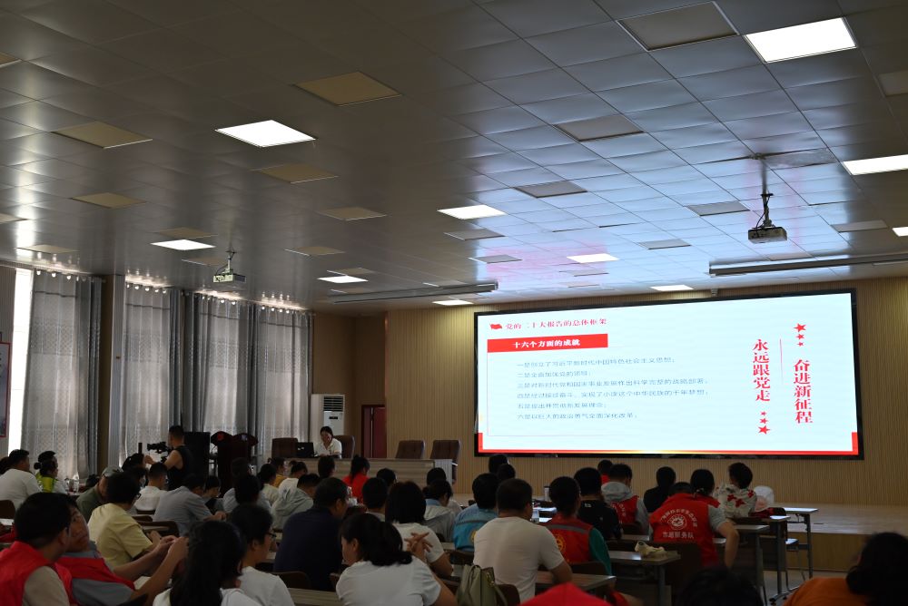 黨的二十大宣講隊(duì)順利開(kāi)展社會(huì)實(shí)踐活動(dòng)