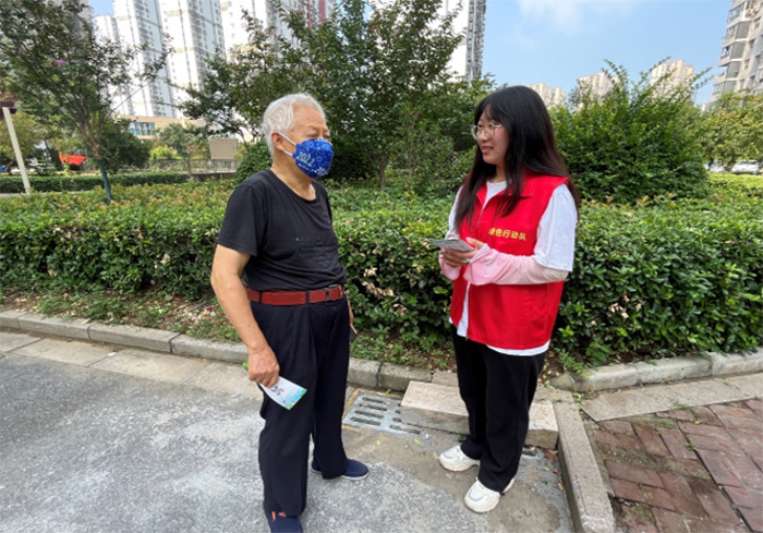 徐工學(xué)子暑期社會實(shí)踐：垃圾分類，青春助力