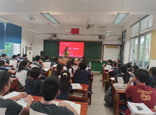 藥大情，母校行|中國(guó)藥科大學(xué)青年“返家鄉(xiāng)”社會(huì)實(shí)踐活