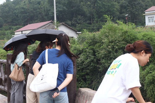 治理整改護(hù)水土，“生態(tài)宜居”新高地