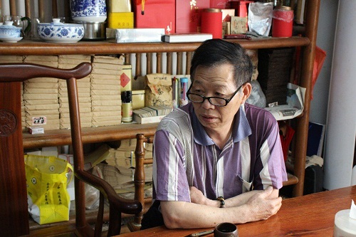 非遺傳承，匠心守藝：湘大研究生對(duì)話市級(jí)“非遺”六堡茶制作技藝傳承人蔣永春