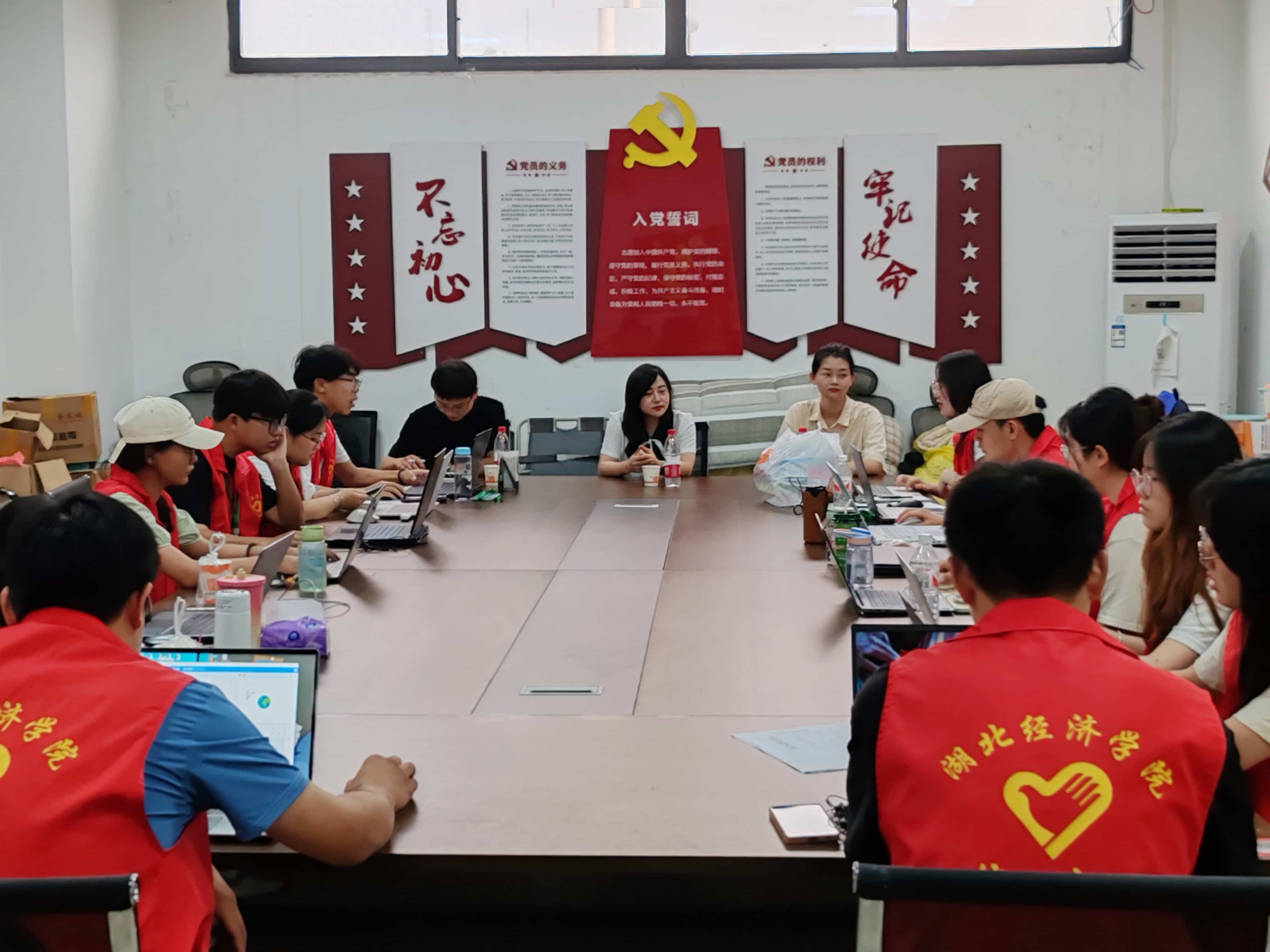 七彩課程促成長，微光IE暑托班特色活動顯成效！