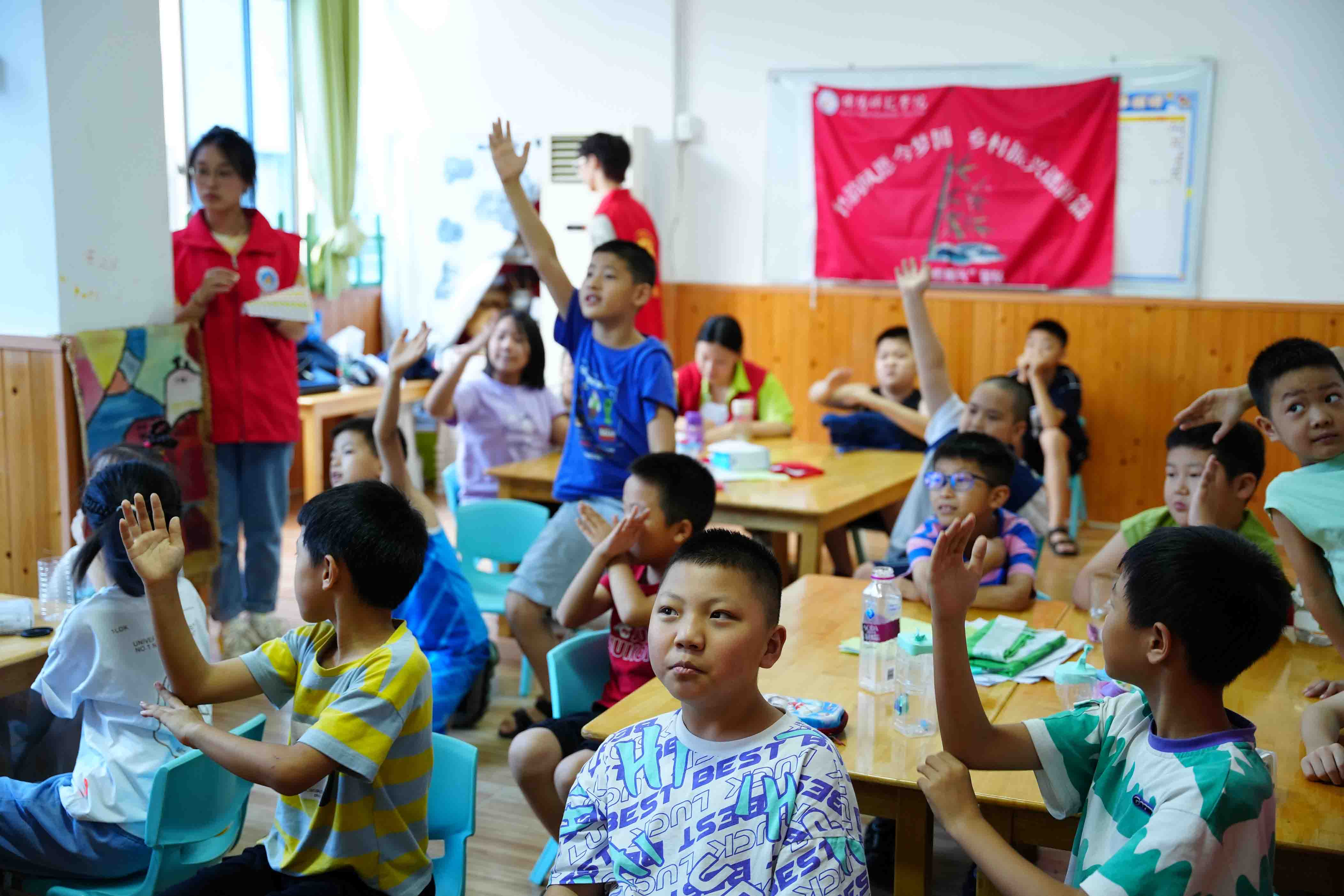 六育托舉童心，文明沁潤(rùn)童年