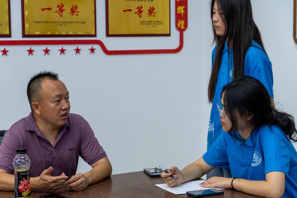 重人科學(xué)子三下鄉(xiāng)|心靈護(hù)航，藝彩飛揚(yáng)—“鄉(xiāng)夢(mèng)心語(yǔ)”實(shí)踐團(tuán)