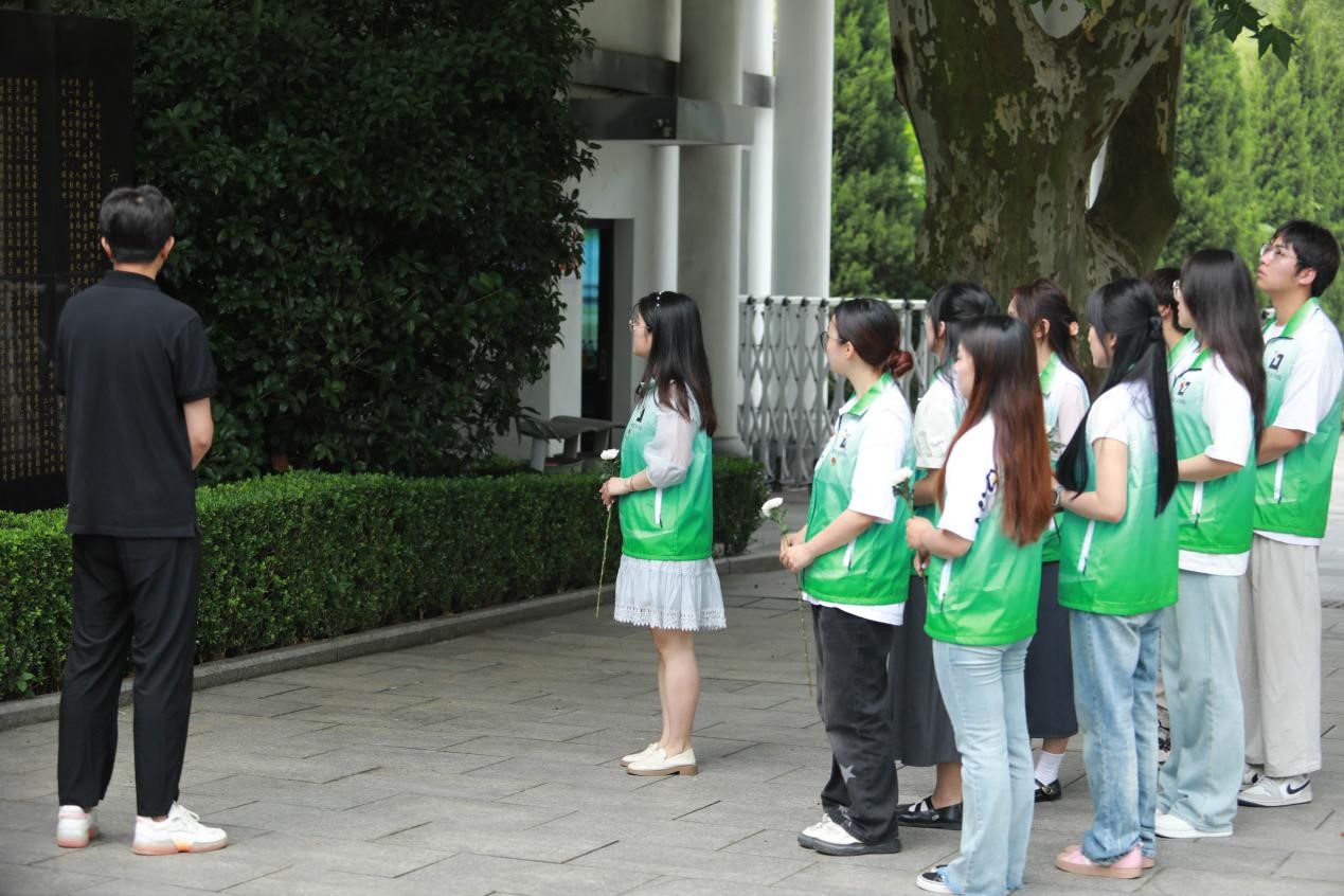 南信學子赴冶山開展社會實踐：青心筑夢冶山，童行助力振興
