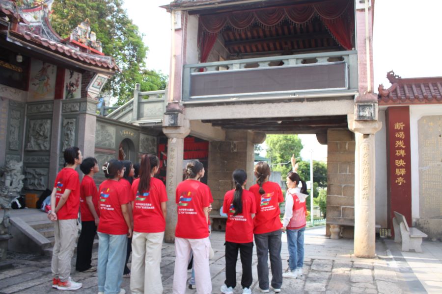 廈門醫(yī)學院“集善匯美，實踐遞醫(yī)”實踐隊三下鄉(xiāng)活動總結